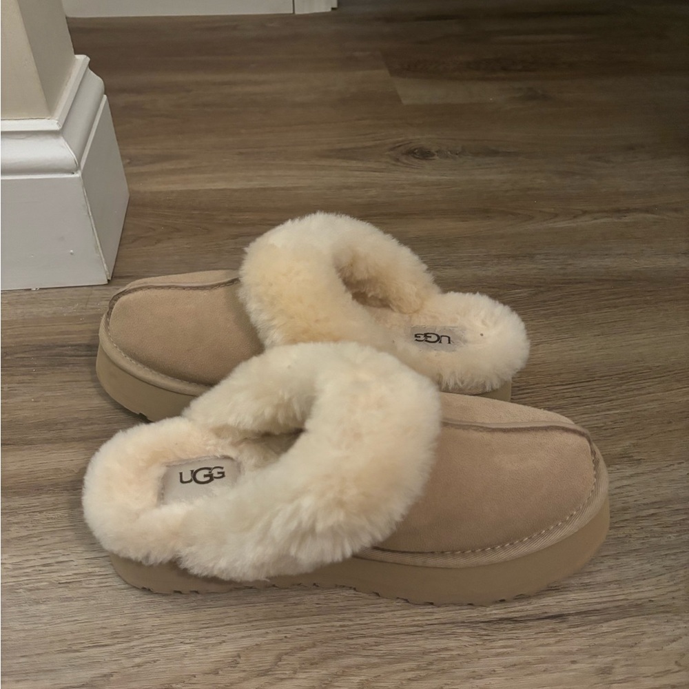 UGG disquette platform slippers for